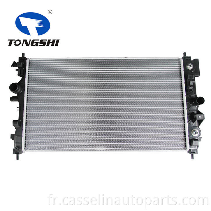 Pièces de rechange Auto Radiateur de voiture en aluminium pour GM Dodge New Cruze 1.6T 2010 OEM 13336889